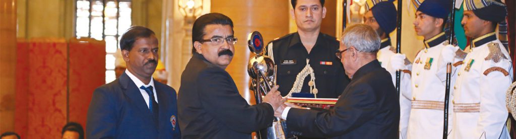 बीजेपी के सांसद का विवादित बयान