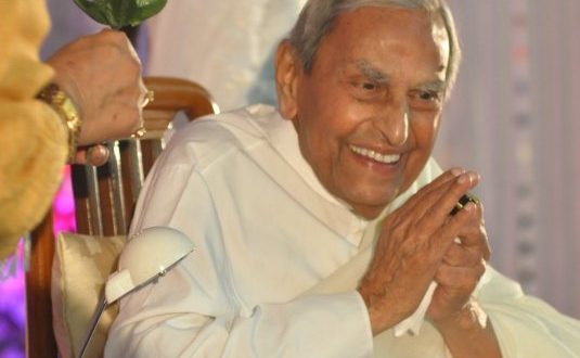 आध्यात्मिक गुरु दादा वासवानी का 99 साल की उम्र में निधन