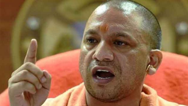 यूपी अधिकारियों के थोक भाव में तबादले का नाटक आरंभ