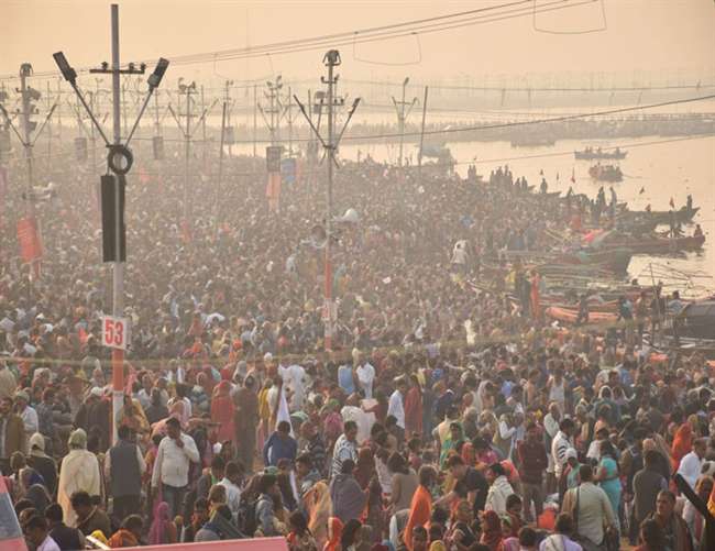 आखिरी स्नान के साथ ही आज समाप्त हो जाएगा महाकुंभ