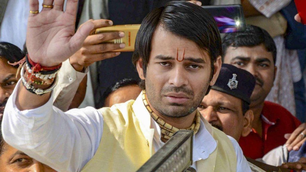 लालू प्रसाद यादव के घर में बगावत, चयन प्रणाली पर हमलावर हुए तेज का अब रोड शो /