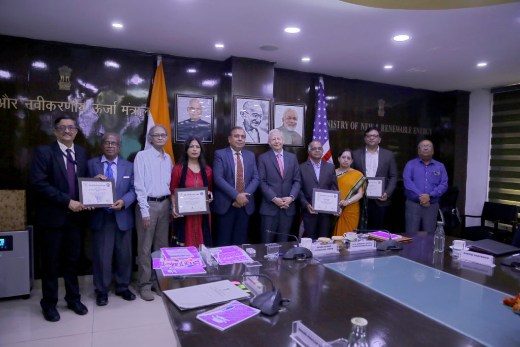 एमएनआरई ने पेससेटर फंड कार्यक्रम के दूसरे दौर में चार परियोजनाओं को पुरस्कृत किया