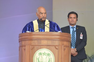 भारतीय राजस्व सेवा (सीमा शुल्क और केंद्रीय उत्पाद) के प्रोबेशनरों ने राष्ट्रपति से मुलाकात की