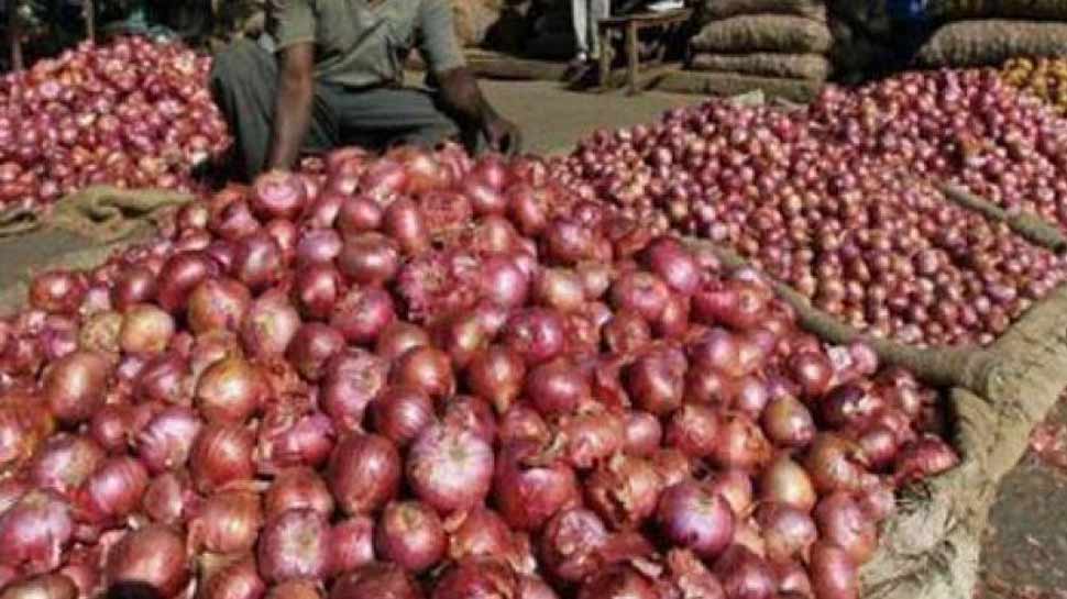 उपभोक्ता कार्य विभाग ने प्याज एवं दालों की कीमतों और उपलब्धता की स्थिति के साथ-साथ सरकारी बफर भंडार की समीक्षा की