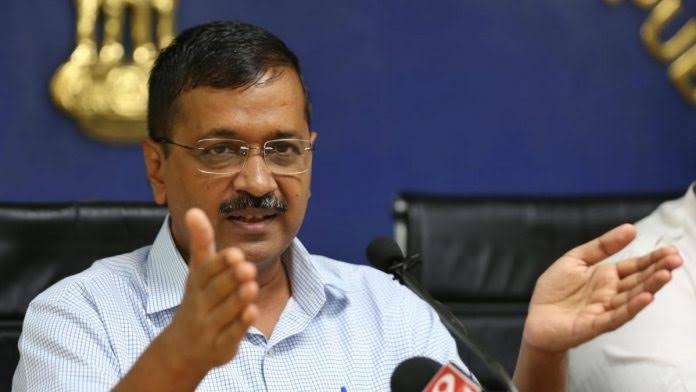 कोरोना काल में केजरीवाल की सियासत व नौटंकी से बेहाल जनता