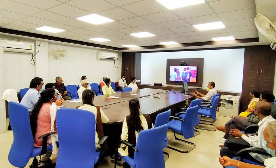 लाइव प्रसारण के माध्यम से सीएम ने मेधावी छात्र-छात्राओं को किया पुरष्कृत