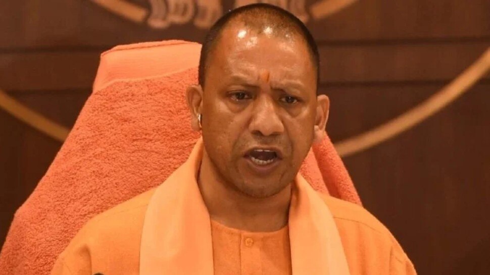 हाथरस गैंगरेप केस में सीएम योगी आदित्यनाथ का सख्त ऐलान