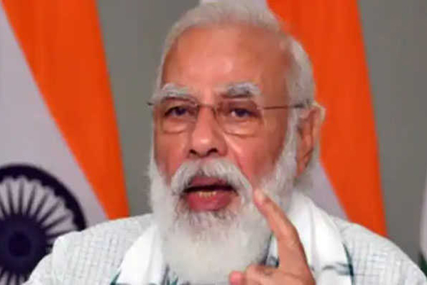 खुशियों में सैनिकों और कामगारों को भी रखें याद: PM मोदी