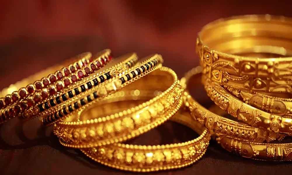 लगातार तीसरे दिन भी सस्ता हुआ सोना, जानें आज का रेट