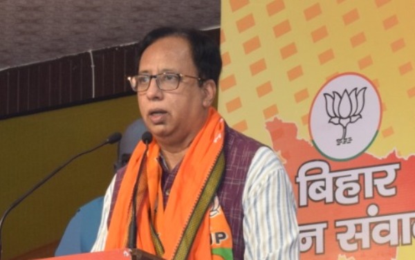 लकवाग्रस्त ‘हाथ’ का साथ और ‘लालटेन’की रोशनी की जरुरत नहीं बिहार को -संजय जायसवाल