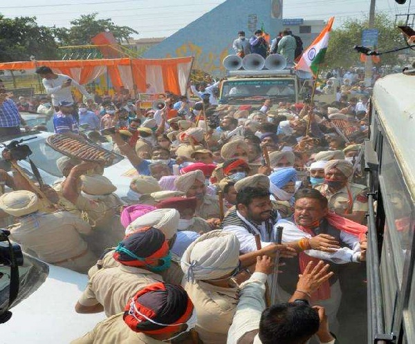 जालंधर में भाजपा की दलित इंसाफ यात्रा को पुलिस ने रोका, कई भाजपाई हिरासत में