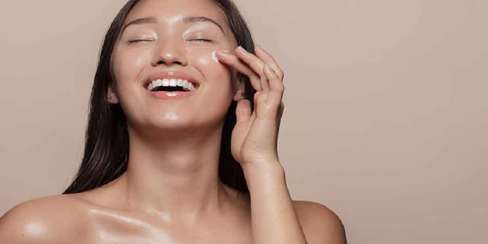 ऑयली स्किन की ऐसें करें देखभाल