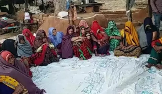 पुजारी को जिंदा जलाने का मामले- परिवार ने शव के अंतिम संस्कार से किया इंकार