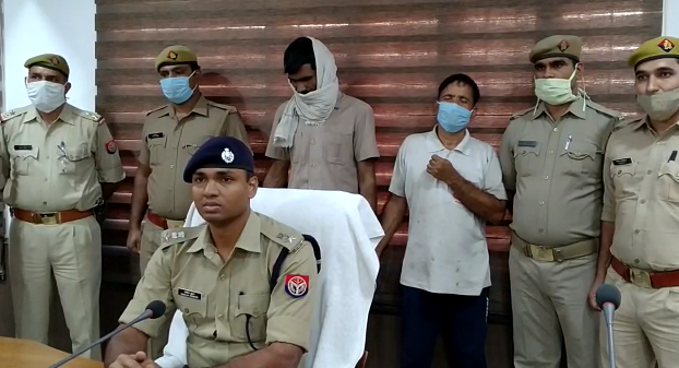 उत्तर प्रदेश के जनपद हापुड में पुलिस ने किया अवैध हथियार फैक्ट्री का खुलासा