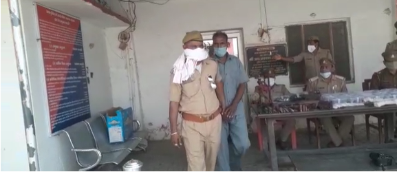 हाथरस: अवैध असलहा फैक्टरी का भंडाफोड़, एसओजी की टीम ने किया खुलासा