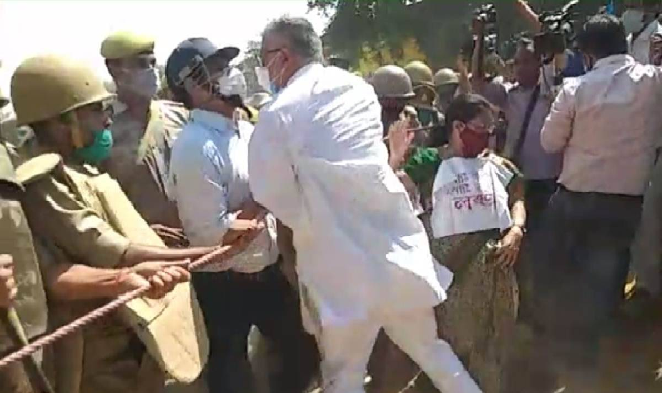 पीड़िता के घर जाने से पुलिस ने TMC सांसदों को रोका, धक्का-मुक्की में गिरे डेरेक ओ ब्रायन