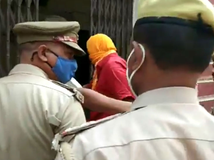 कोर्ट में पेशी के बाद धीरेंद्र प्रताप सिंह को 14 दिन की न्यायिक हिरासत भेजा गया जेल