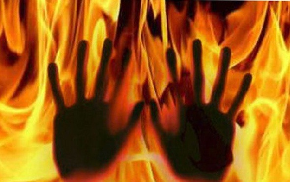 पहले 45 लाख की फिरौती मांगी फिर जिंदा जला दिया, पत्रकार के बेटे को पड़ोसी ने ही किया किडनैप,