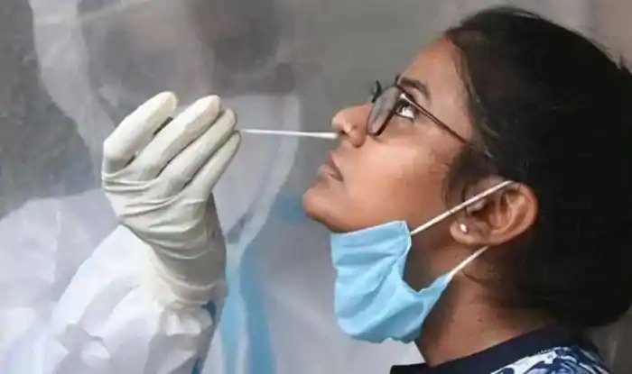 कई महीनों बाद कोरोना से देश में हुई 500 से कम मौतें, संक्रमितों का आंकड़ा 79 लाख के पार