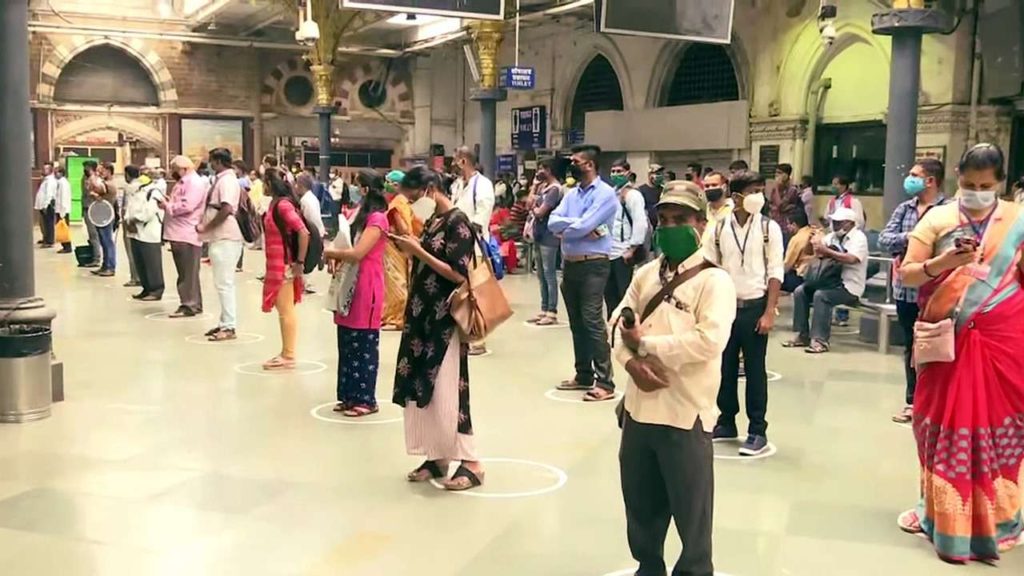मुंबई के अधिकतर इलाकों में बहाल की गई बिजली आपूर्ति