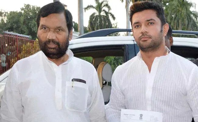 रामविलास पासवान का हुआ दिल का ऑपरेशन, दिल्ली के अस्पताल में चल रहा है ईलाज