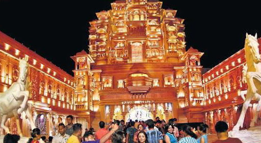 बंगाल में दिखा अनोखा दुर्गा पंडाल, मां के हाथों में ‘असुर जिनपिंग’ का सिर