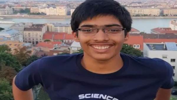 JEE Advanced 2020 Result: नतीजे घोषित, लड़को में चिराग फलोर तो लड़कियों में कनिष्का मित्तल ने किया टॉप