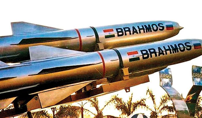 भारत ने आज ब्रह्मोस सुपरसोनिक क्रूज मिसाइल का किया सफल परीक्षण