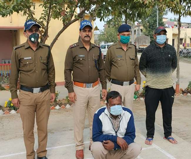 23 साल से फर्जी दस्तावेज पर नौकरी कर रहे शिक्षक को पुलिस ने जसपुर से किया गिरफ्तार