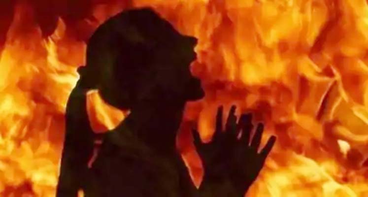 एक बार फिर बुलंदशहर में रेप के बाद पीड़िता को जलाया गया