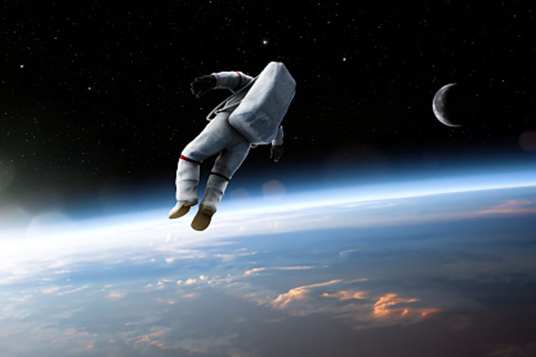 धरती से कोसों दूर इस Astronaut ने स्पेस से डाला अमेरिका के चुनावों में वोट