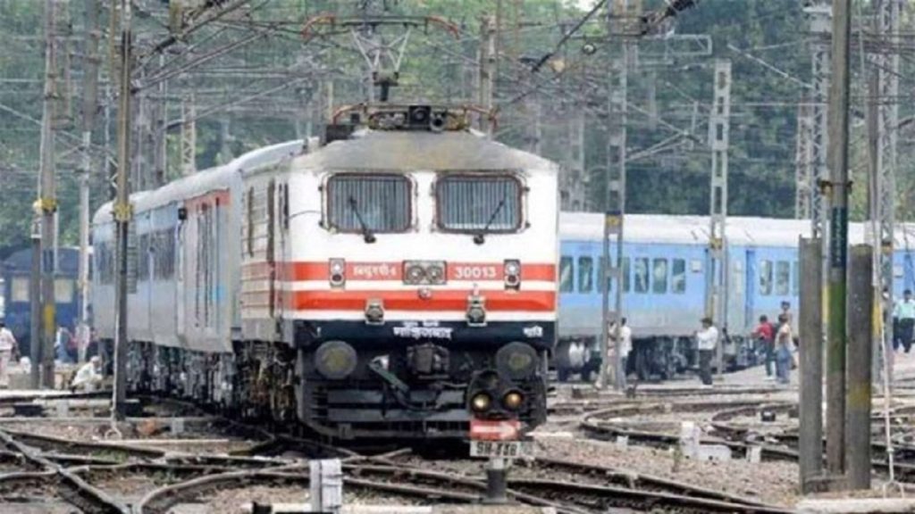 पंजाब में ट्रेन सेवाएं हुई बहाल, रेलवे ने जारी किया नोटिफिकेशन