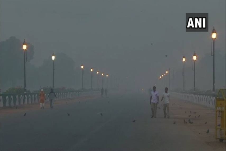 दिल्ली-एनसीआर में दिवाली पर सबसे गंभीर स्तर पर पहुंचा AQI