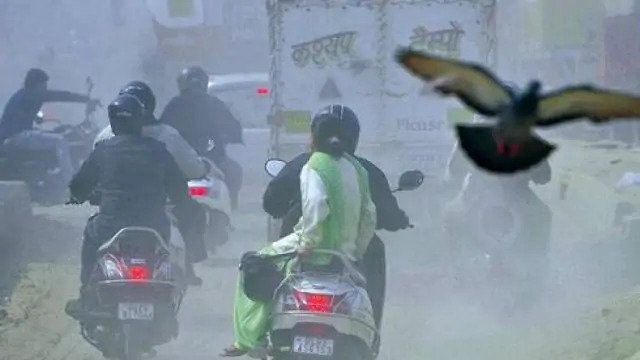 दिल्ली-एनसीआर की हवा हुई खराब, ‘गंभीर’ श्रेणी में पहुंचा AQI