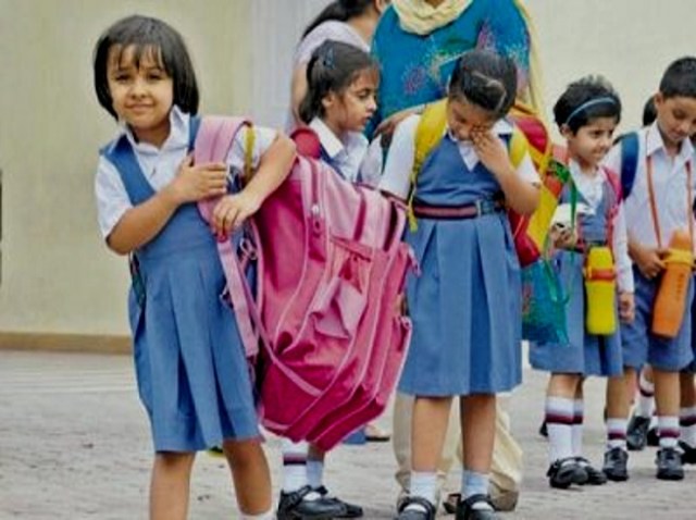 शिक्षा मंत्रालय ने राज्यों को भेजी नई स्कूल बैग पॉलिसी, अब हर 10 दिन बिना बैग के कक्षा में आएंगे छात्र