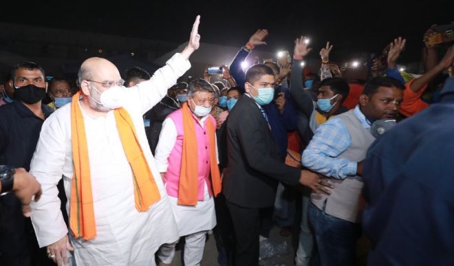 विधानसभा चुनाव के मद्देनजर बंगाल दौरे पर अमित शाह, मारे गए भाजपा कार्यकर्ता के परिजनों से की मुलाकात