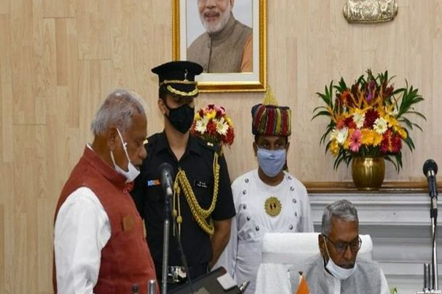 जीतनराम मांझी बने प्रोटेम स्पीकर, राज्यपाल ने शपथ दिलाई