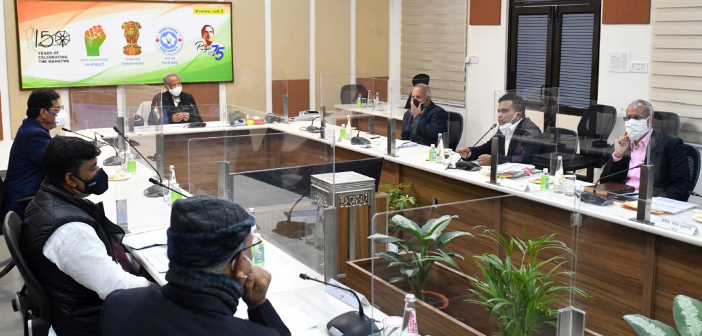 पैसा वापस दिलाने के लिए कानून में करें बदलाव : मुख्यमंत्री