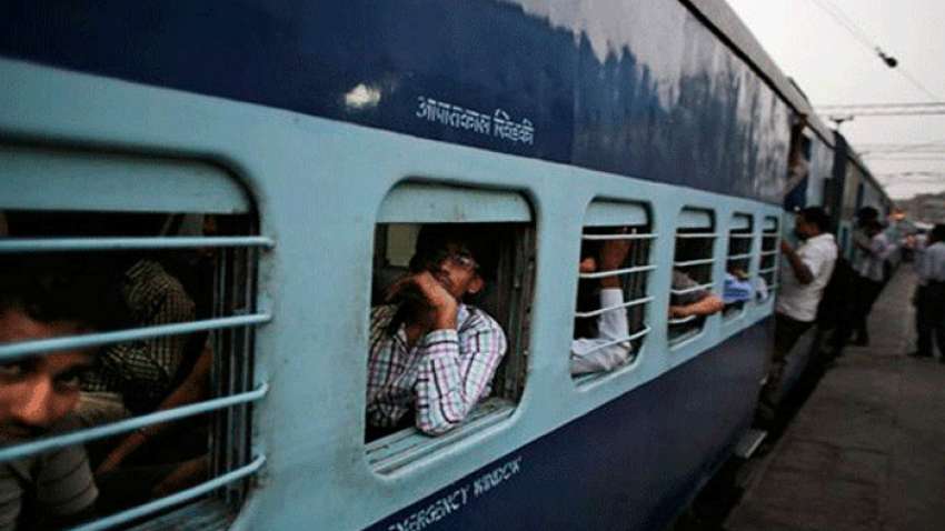 आठ ट्रेनों का वांकानेर स्टेशन पर ठहराव