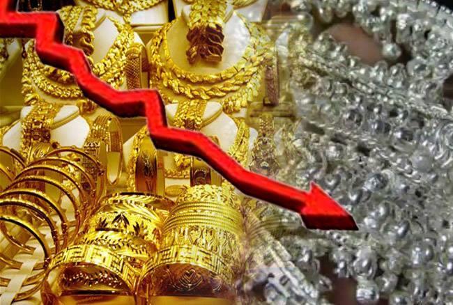 सोने-चांदी के दाम में गिरावट, जानिए- 10 ग्राम सोने का भाद