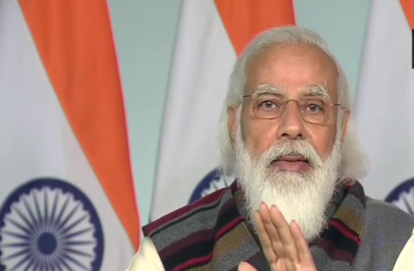 पीएम मोदी ने बताया, महिलाओं को किसने सिखाया उल्टे पल्लू की साड़ी पहनना?