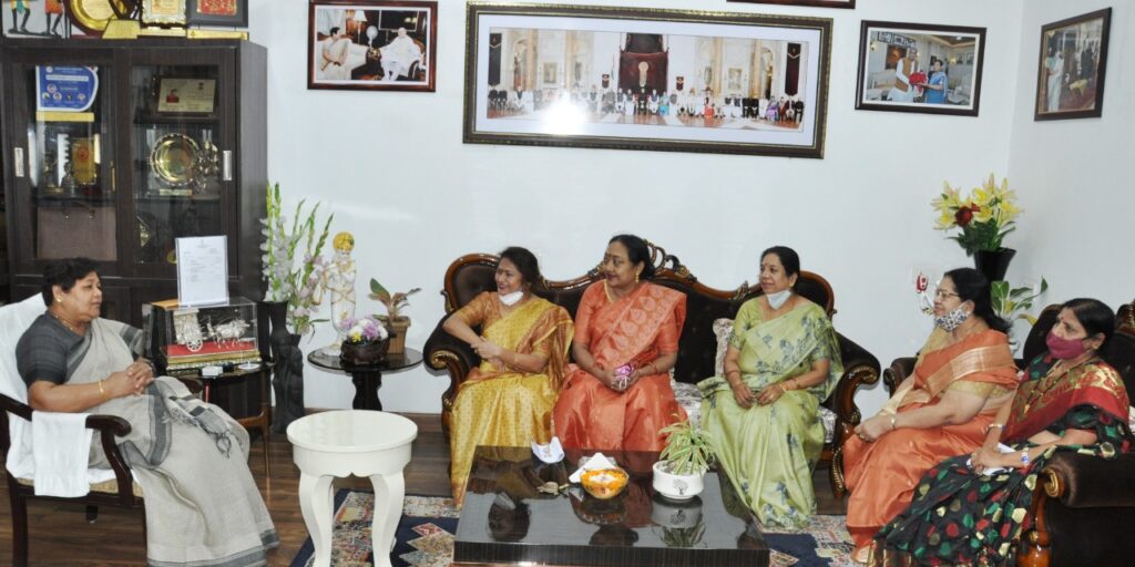 राज्यपाल ने महिला महाविद्यालय भिलाई के प्रतिनिधिमण्डल के समस्या के समाधान का दिया आश्वासन