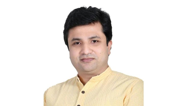 तृणमूल कांग्रेस को एक और झटका, भाजपा में शामिल होंगे टीएमसी के विधायक अरिंदम भट्टाचार्य but before that many leaders of Trinamool Congress are joining BJP. Now a new name has been added to it TMC MLA Arindam Bhattacharya.