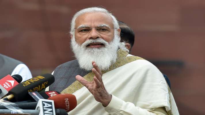 पीएम मोदी ने देश के युवाओं से की अपील, स्वतंत्रता सेनानियों की वीरगाथा पर लिखें किताब Today, for the first time in 2021, PM Modi spoke 'Mann ki Baat'. Here Prime Minister Narendra Modi has appealed to the youth to write a book