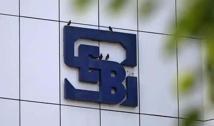 एमेजॉन को एक और झटका, सेबी ने रिलायंस-फ्यूचर ग्रुप के सौदे को दी मंजूरी SEBI, has approved plans for Future Group to sell its assets to Reliance. Reliance-Future is relieved by the Sebi seal on this deal worth Rs 24,713 crore.