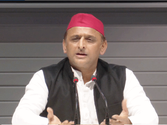 भाजपा की सरकारें झूठ बोल कर जनता को बरगला रही हैं- अखिलेश यादव Samajwadi Party national president Akhilesh Yadav has announced his support to Chief Minister Mamata Banerjee in the West Bengal assembly elections