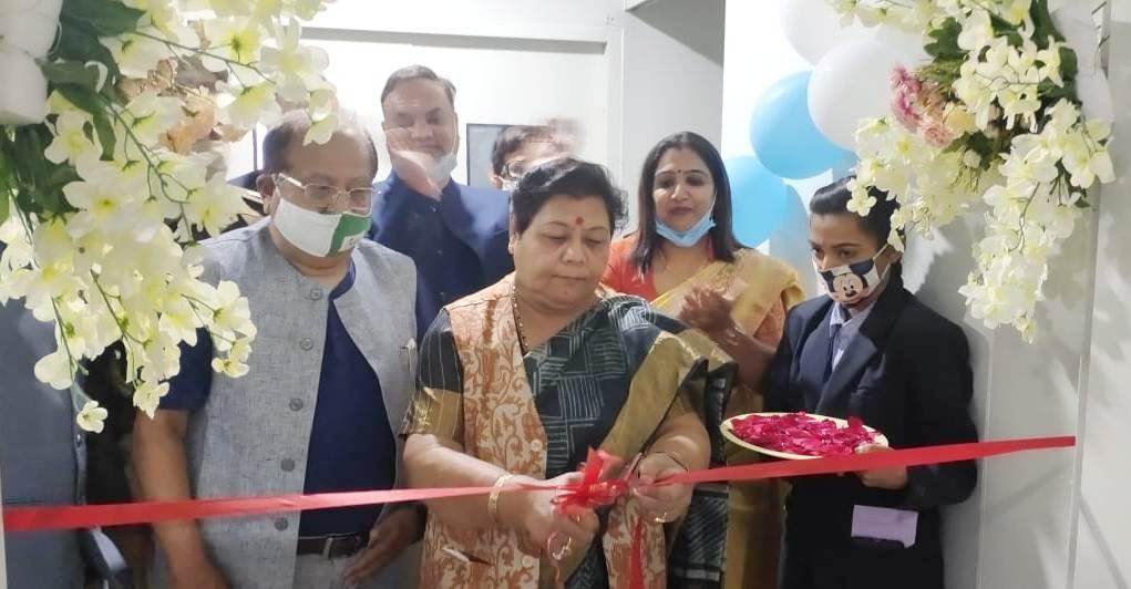 राज्यपाल अनुसुईया उइके ने आरोग्य मल्टीस्पेशियलिटी हॉस्पिटल में कॉर्डियक आईसीयू ईकाई का लोकार्पण किया Governor Ms. Anusuiya Uike inaugurated the cordial ICU unit at Arogya Multispeciality Hospital located in Chhindwara city and visited the hospital today.