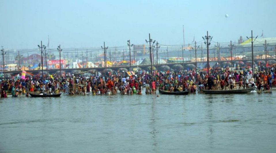 चंडी टापू से दक्ष द्वीप को जोड़ने वाला अस्थायी पुल तैयार, कुंभ मेले के दौरान भीड़ नियंत्रण में निभाएगा अहम भूमिका