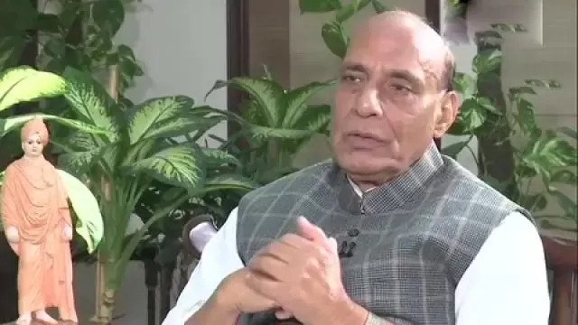 हम सैनिक नहीं हटाएंगे, पहले शुरू करे चीन- रक्षामंत्री राजनाथ सिंह The deadlock at the border between India and China continues. The armies of both countries stand face to face.Defense Minister Rajnath Singh