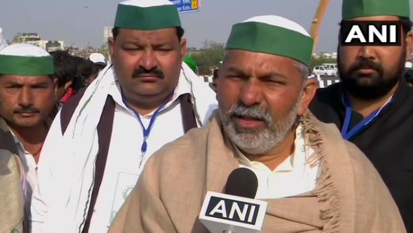 सुप्रीम कोर्ट फैसले से नाराज हुए किसान, बोले- पहले ही कृषि कानून के पक्ष में है कमेटी के सदस्य Farmer leaders said that the three members of this committee are in favor of agricultural laws and open market first.